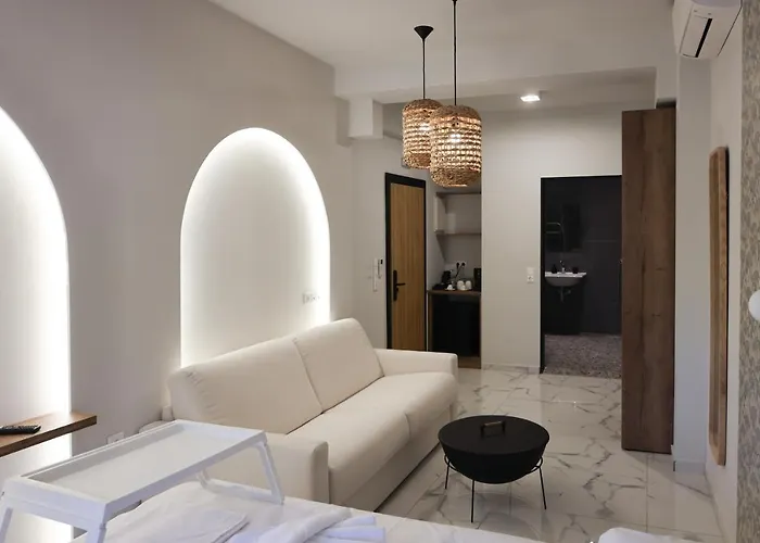 Uphill Unique Boutique Hotel Skiathos by