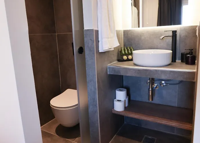 Uphill Unique Boutique Hotel 5*