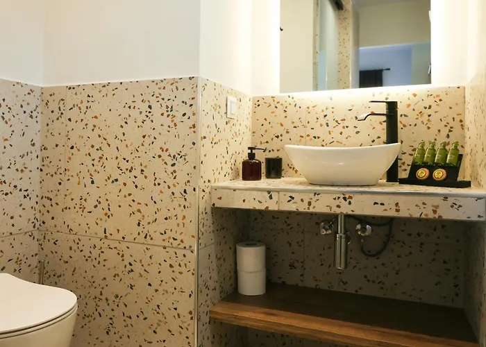 Hotel Uphill Unique Boutique