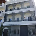 Uphill Unique Boutique