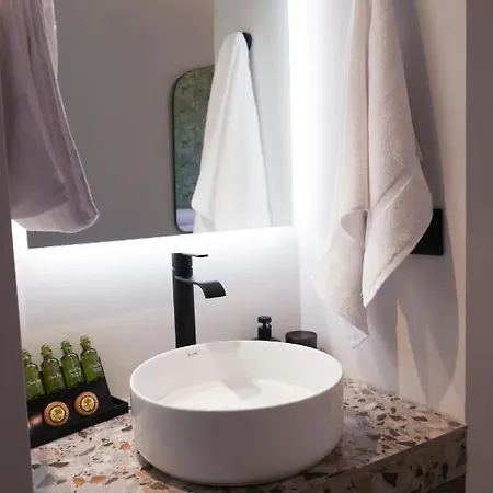 Uphill Unique Boutique