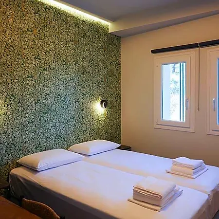 Ξενοδοχείο Uphill Unique Boutique 5*