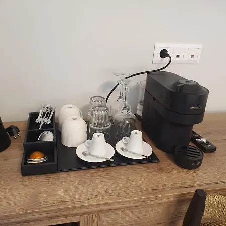 Uphill Unique Boutique * Skiathos Town