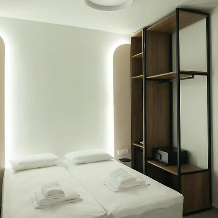 Hotel Uphill Unique Boutique