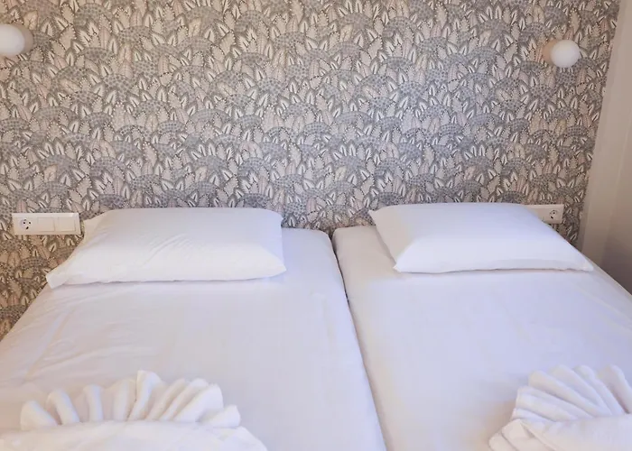 Hotel Uphill Unique Boutique Skiathos Town