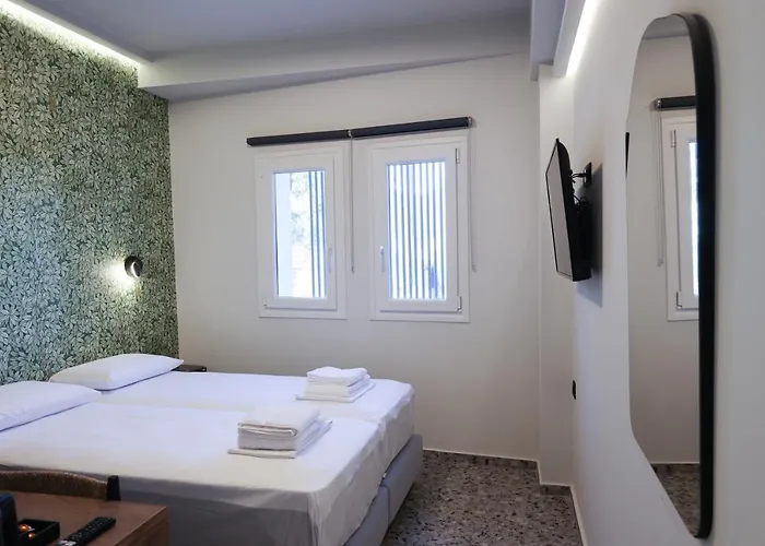 Uphill Unique Boutique Hotel Skiathos Town