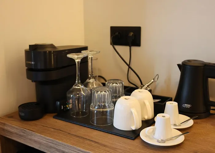 Uphill Unique Boutique Skiathos Town